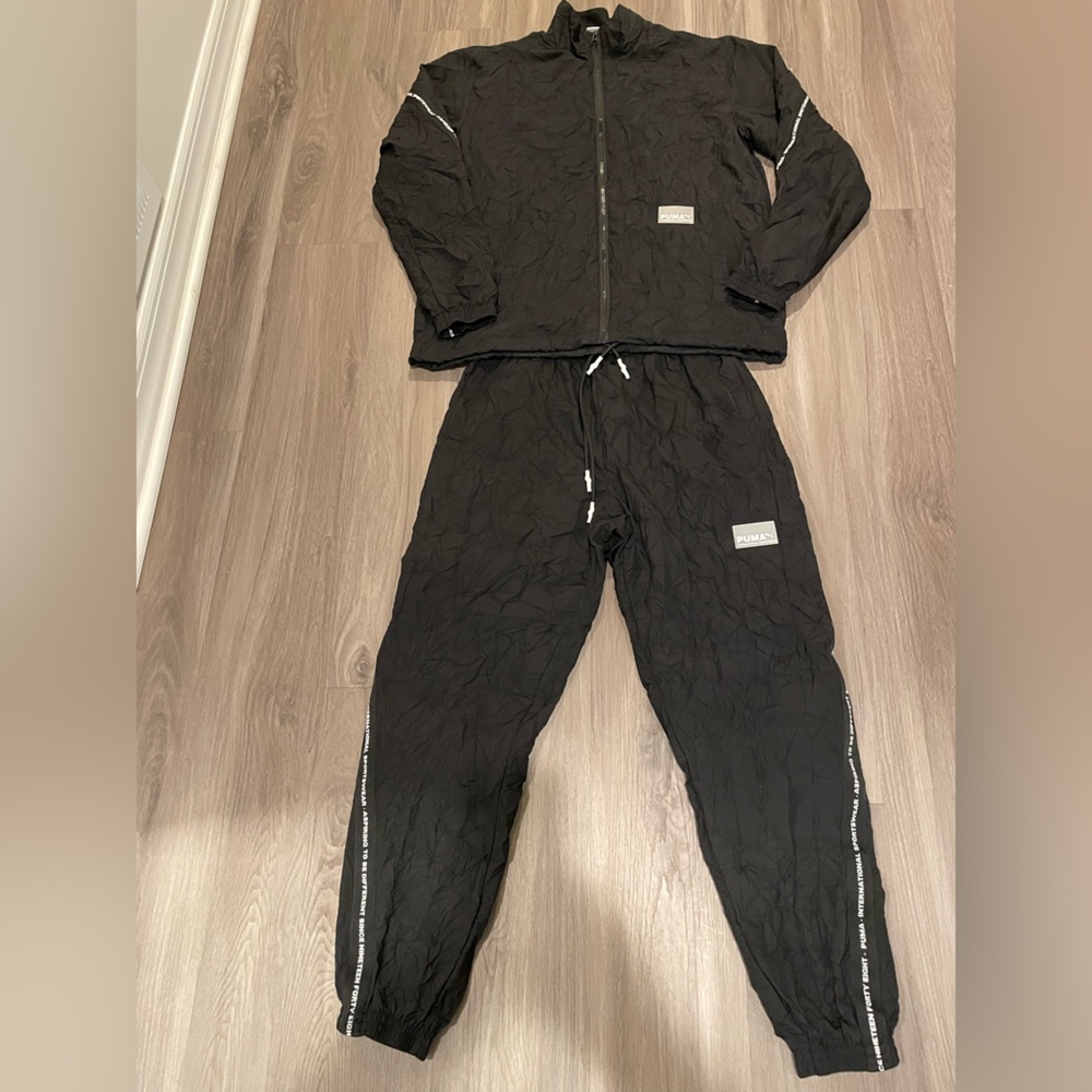 Men’s Vintage PUMA windbreaker/tracksuit — Black — Size M